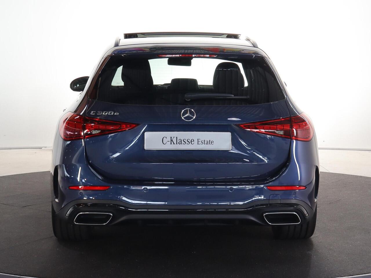 Mercedes-Benz C-KLASSE Estate 300e Business Solution AMG | Panoramaschuifdak | AMG Line Plus | Head-up | Burmester |