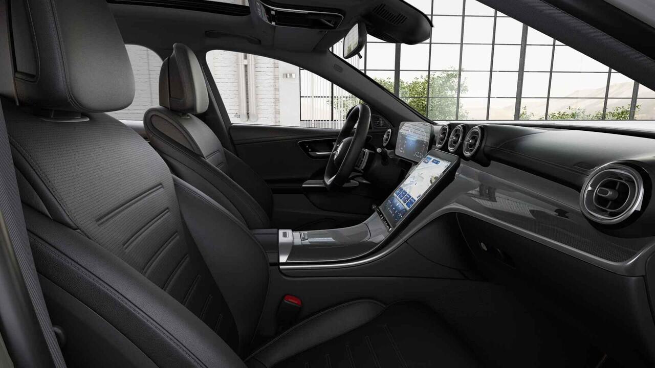 Mercedes-Benz C-KLASSE Estate 300e Business Solution AMG | Panoramaschuifdak | Trekhaak | Nightpakket | Burmester | Stoelverwarming | Dodehoekassistent |
