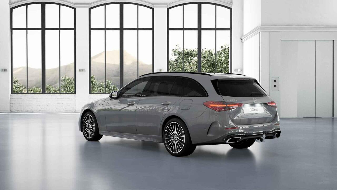 Mercedes-Benz C-KLASSE Estate 300e Business Solution AMG | Panoramaschuifdak | Trekhaak | Nightpakket | Burmester | Stoelverwarming | Dodehoekassistent |