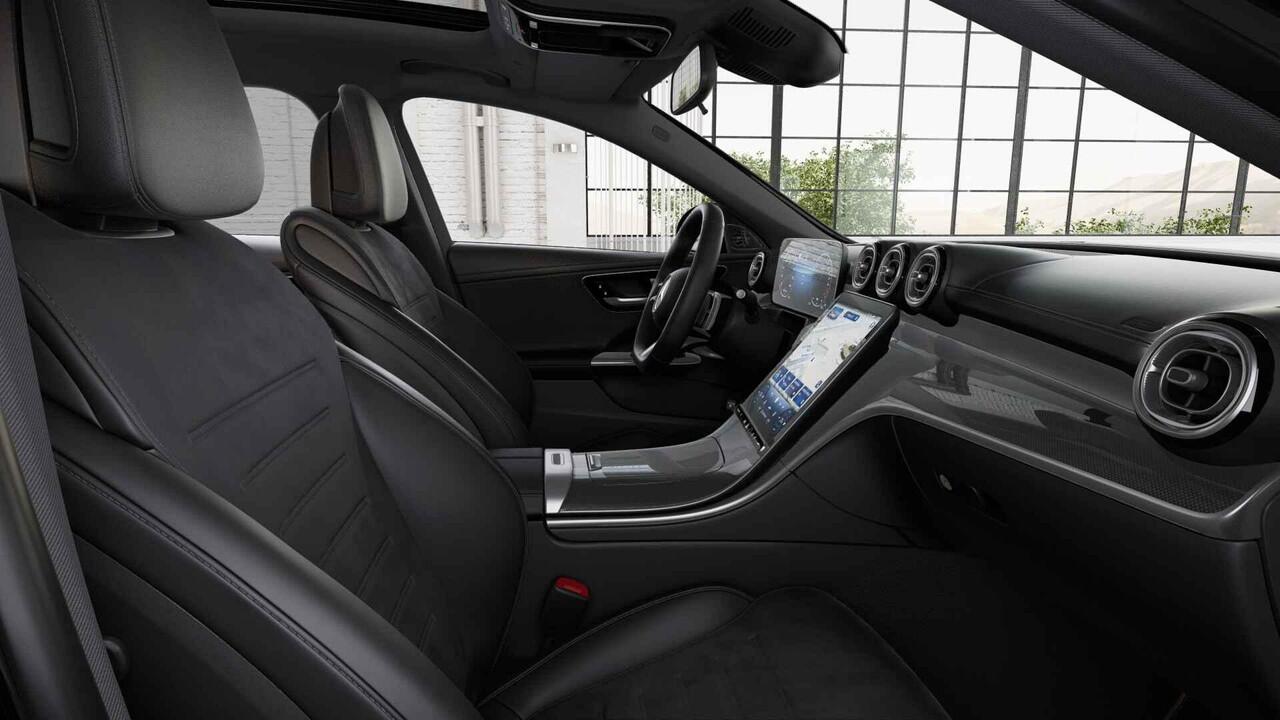Mercedes-Benz C-KLASSE Estate 300e Business Solution AMG | Panoramaschuifdak | Trekhaak | Burmester | Stoelverwarming | Dodehoekassistent |