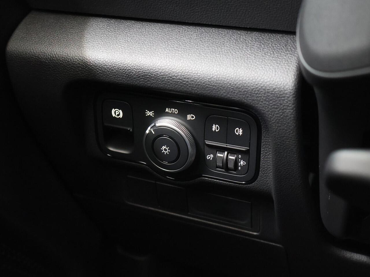 Mercedes-Benz CITAN 110 CDI L1 Select | Automaat | Airco | Multifunctioneel stuurwiel | Dodehoekassistent | Achteruitrijcamera | All Seasons |