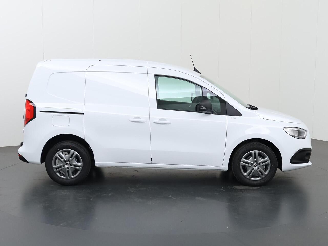 Mercedes-Benz CITAN 108 CDI L1 Pro | Achteruitrijcamera | Airco | Cruise Control | 3 zits | Trekhaak | Dodehoekassistent |