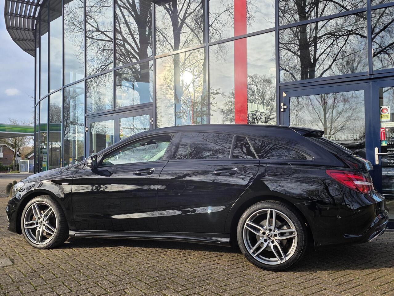 Mercedes-Benz CLA-KLASSE Shooting Brake 180 Edition AUTOMAAT | Navigatie | Leer | Airco | Sportstoelen | Licht metalen velgen