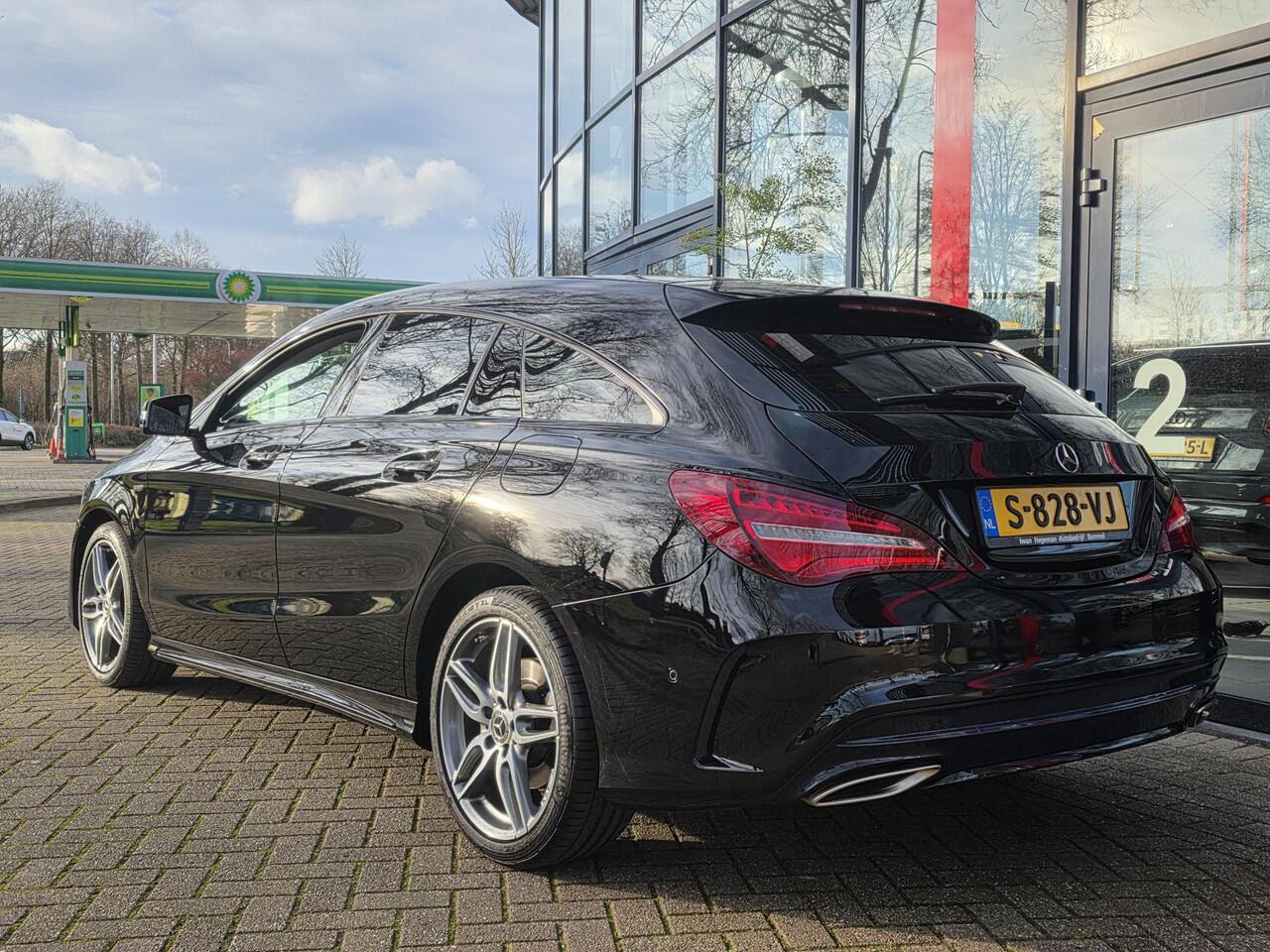 Mercedes-Benz CLA-KLASSE Shooting Brake 180 Edition AUTOMAAT | Navigatie | Leer | Airco | Sportstoelen | Licht metalen velgen
