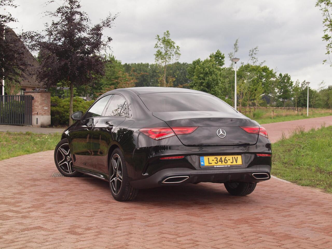 Mercedes-Benz CLA-KLASSE 180 Premium Plus | Amg-Pakket | Camera | Apple Carplay | Cruise Control | Nieuw Model |