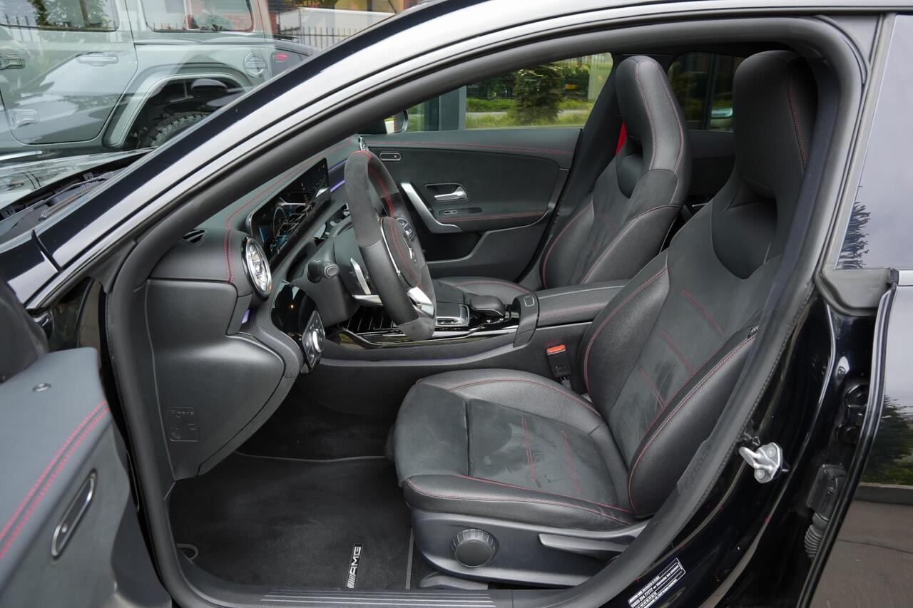 Mercedes-Benz CLA-KLASSE 35 AMG 306pk 4MATIC Premium Plus |panoramadak|Burmester|HUD|BLIS|Apple Carplay|stoelverwarming|parkeercamera|adaptive cruise control|clima control|