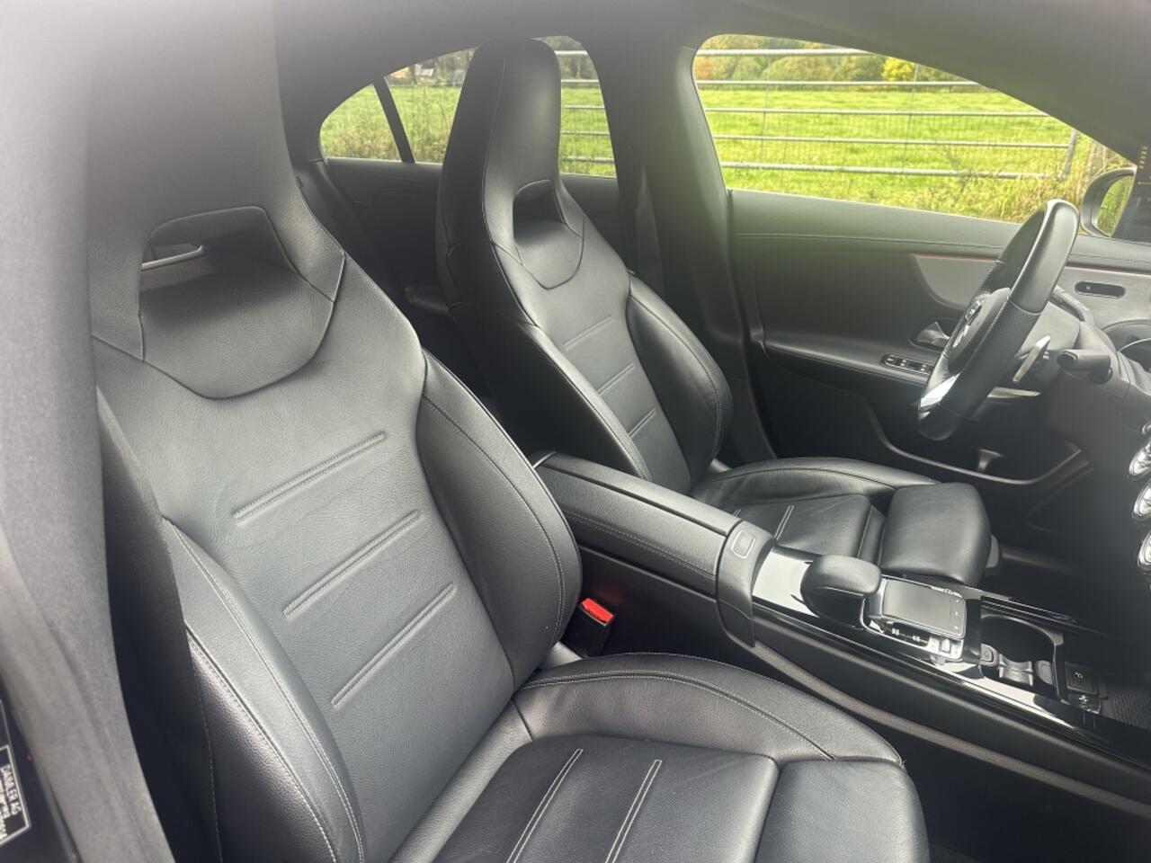 Mercedes-Benz CLA-KLASSE 200 Bus. Sol. AMG