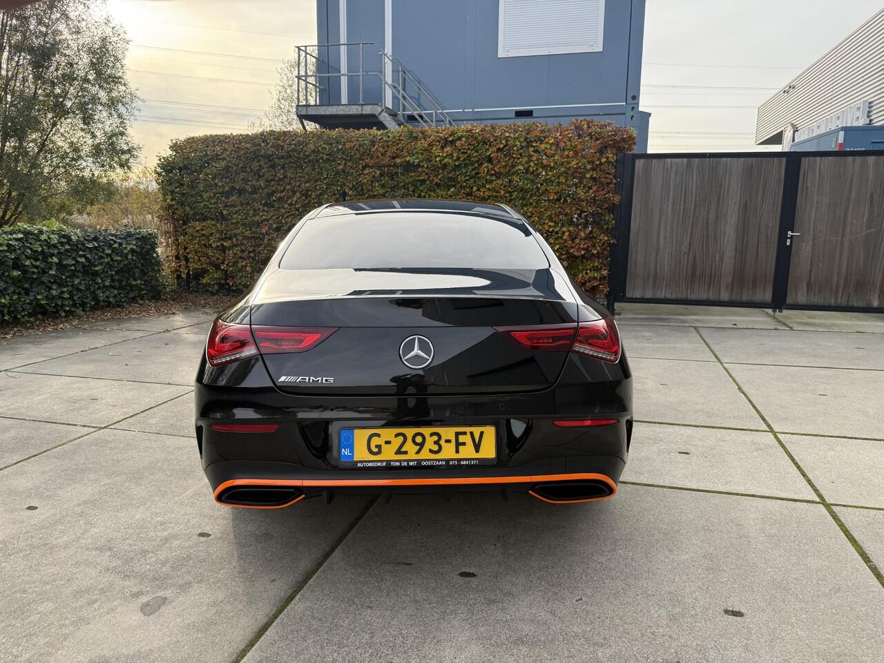 Mercedes-Benz CLA-KLASSE 180 Premium Orange Art Premium Plus | AMG EDITION 1