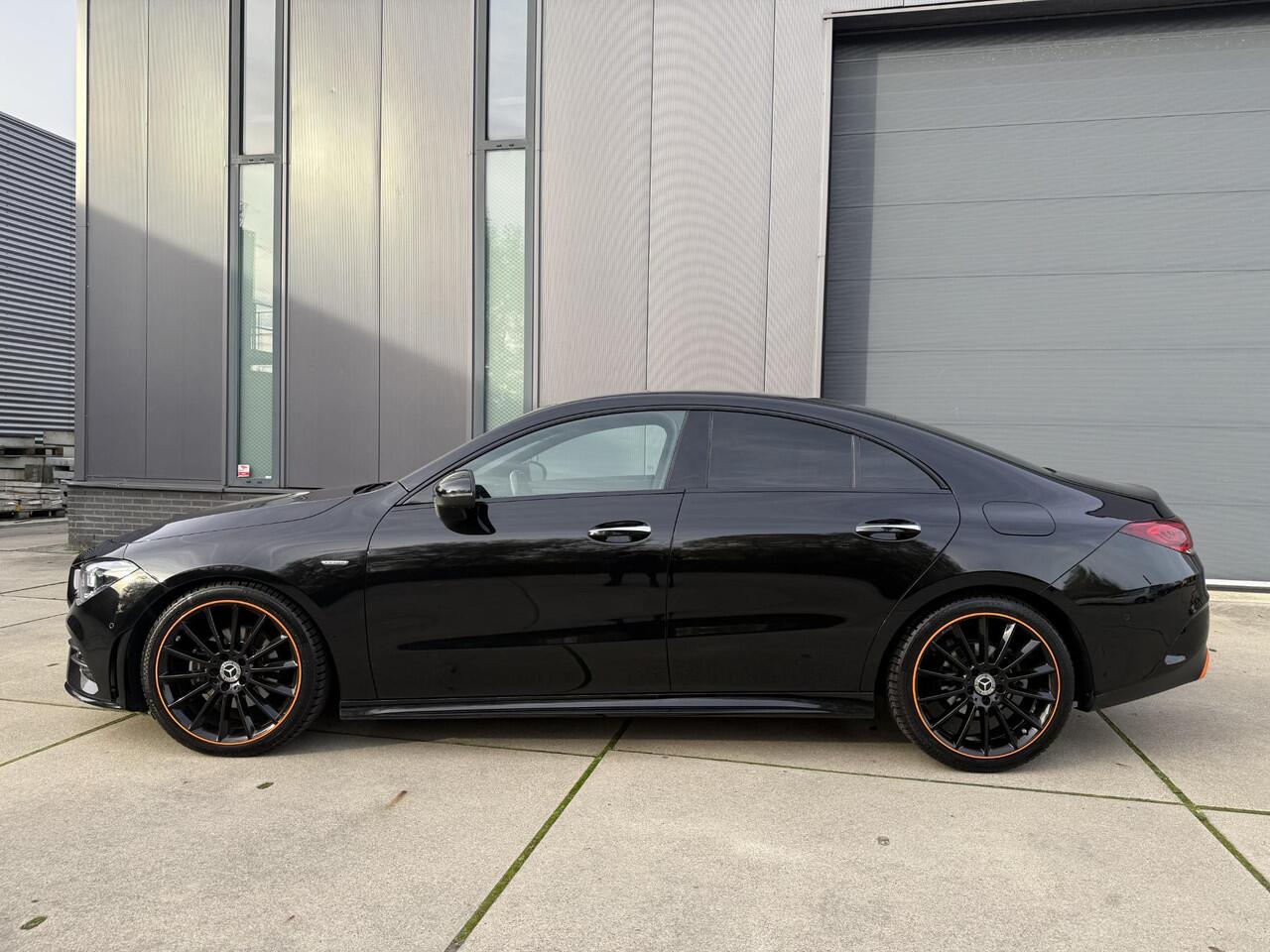 Mercedes-Benz CLA-KLASSE 180 Premium Orange Art Premium Plus | AMG EDITION 1