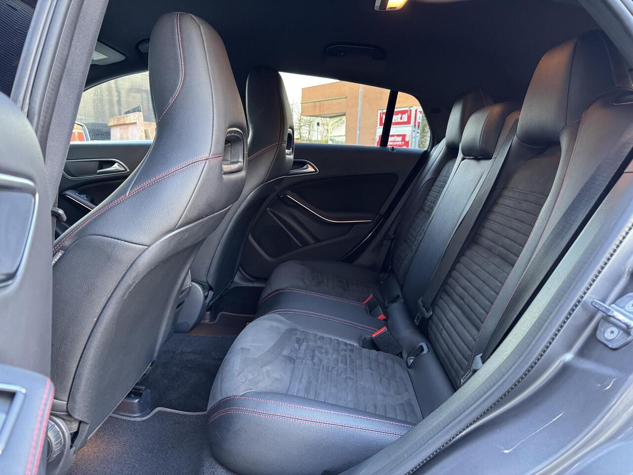 Mercedes-Benz CLA-KLASSE Shooting Brake 180 AMG-Line Automaat, NL-Auto!