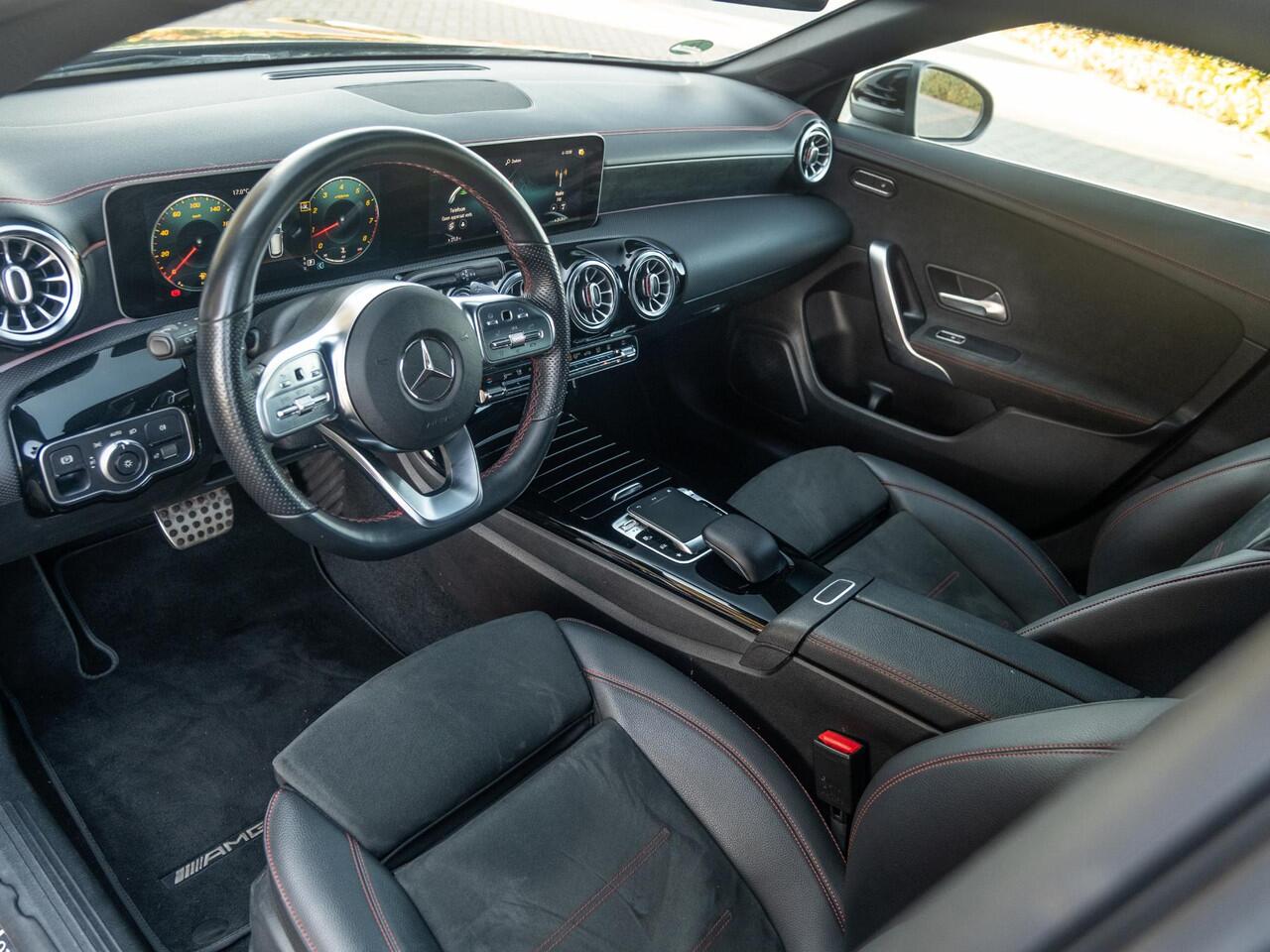 Mercedes-Benz CLA-KLASSE 220 Shooting Brake AMG Line 190pk Aut. | Night, Light, Park, Seat pack | Camera | Full Adap LED | Navi 10,25'' pack