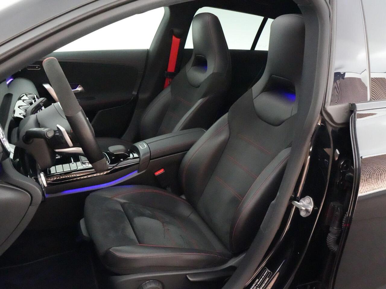 Mercedes-Benz CLA-KLASSE 35 AMG 306pk 4MATIC Premium Plus |panoramadak|Burmester|HUD|BLIS|Apple Carplay|stoelverwarming|parkeercamera|adaptive cruise control|clima control|