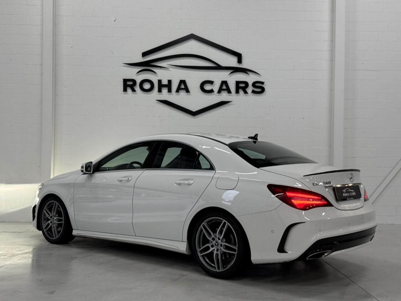 Mercedes-Benz CLA-KLASSE 180 *Camera*Cruise*Stoelverwarming*