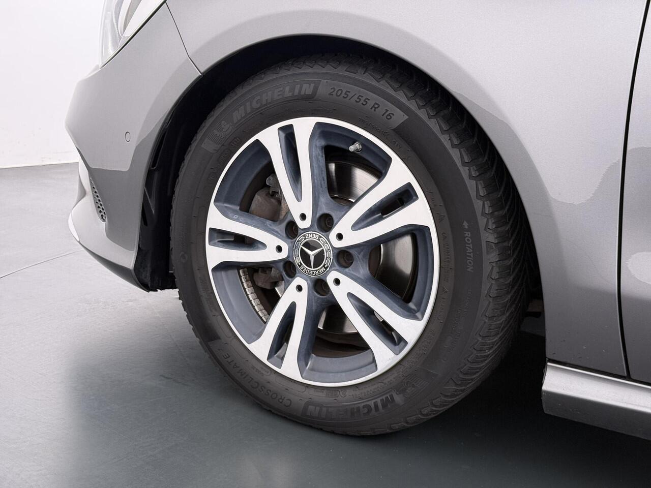 Mercedes-Benz CLA-KLASSE 180 Ambition Trekhaak | Automaat | Navigatie |