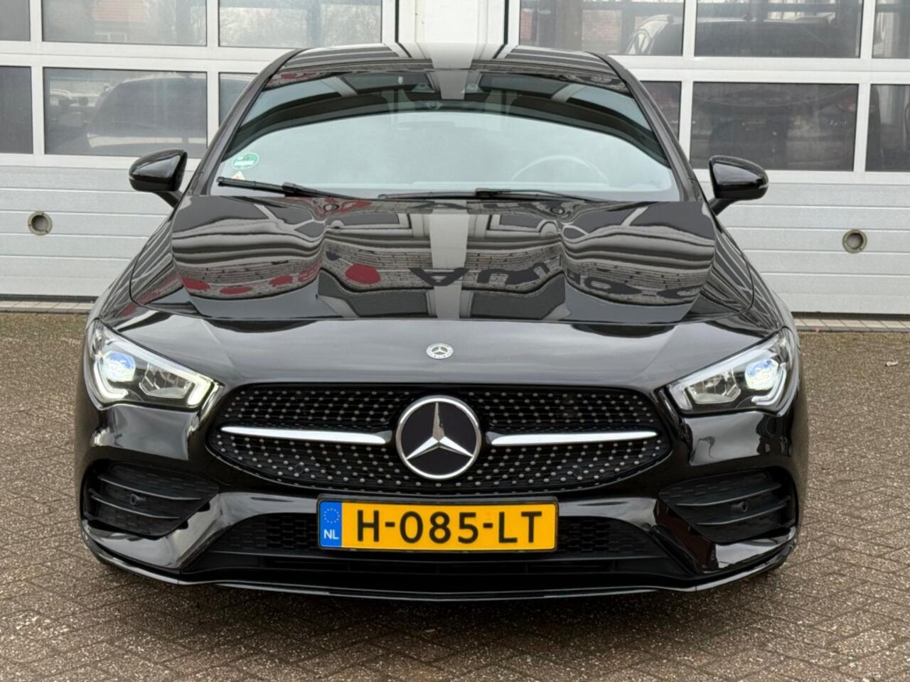 Mercedes-Benz CLA-KLASSE CLA180 Business Solution AMG Aut. Navi Camera Sfeerverlichting