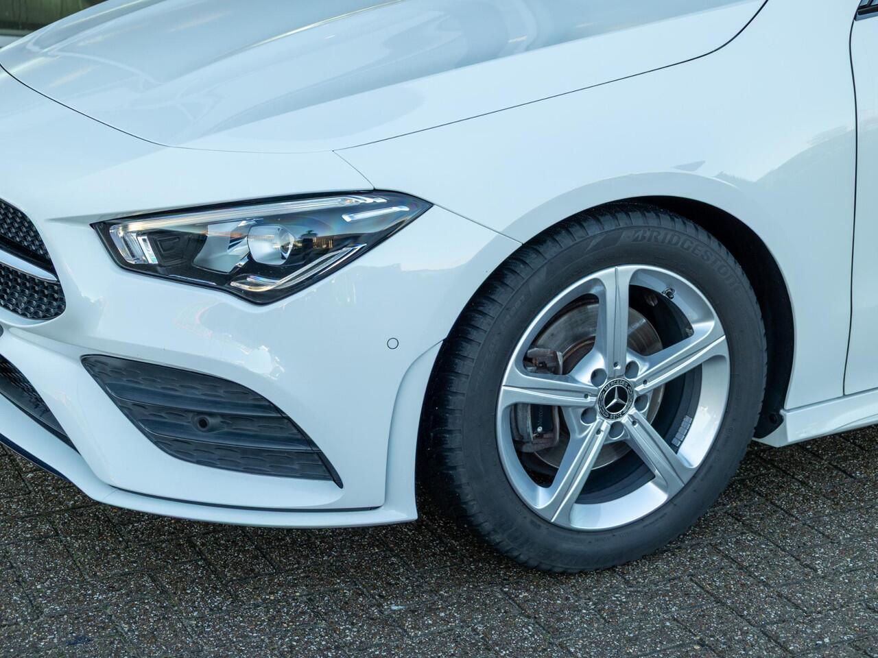 Mercedes-Benz CLA-KLASSE Limousine 180 Advantage Line AMG