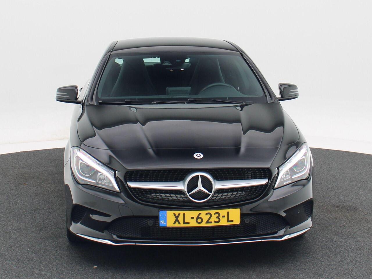 Mercedes-Benz CLA-KLASSE 180 Business Solution 123 Pk Automaat | Sportstoelen | Camera | Stoelverwarming | 18 Inch | 46.230 Km!