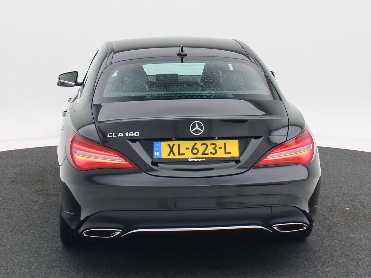 Mercedes-Benz CLA-KLASSE 180 Business Solution 123 Pk Automaat | Sportstoelen | Camera | Stoelverwarming | 18 Inch | 46.230 Km!