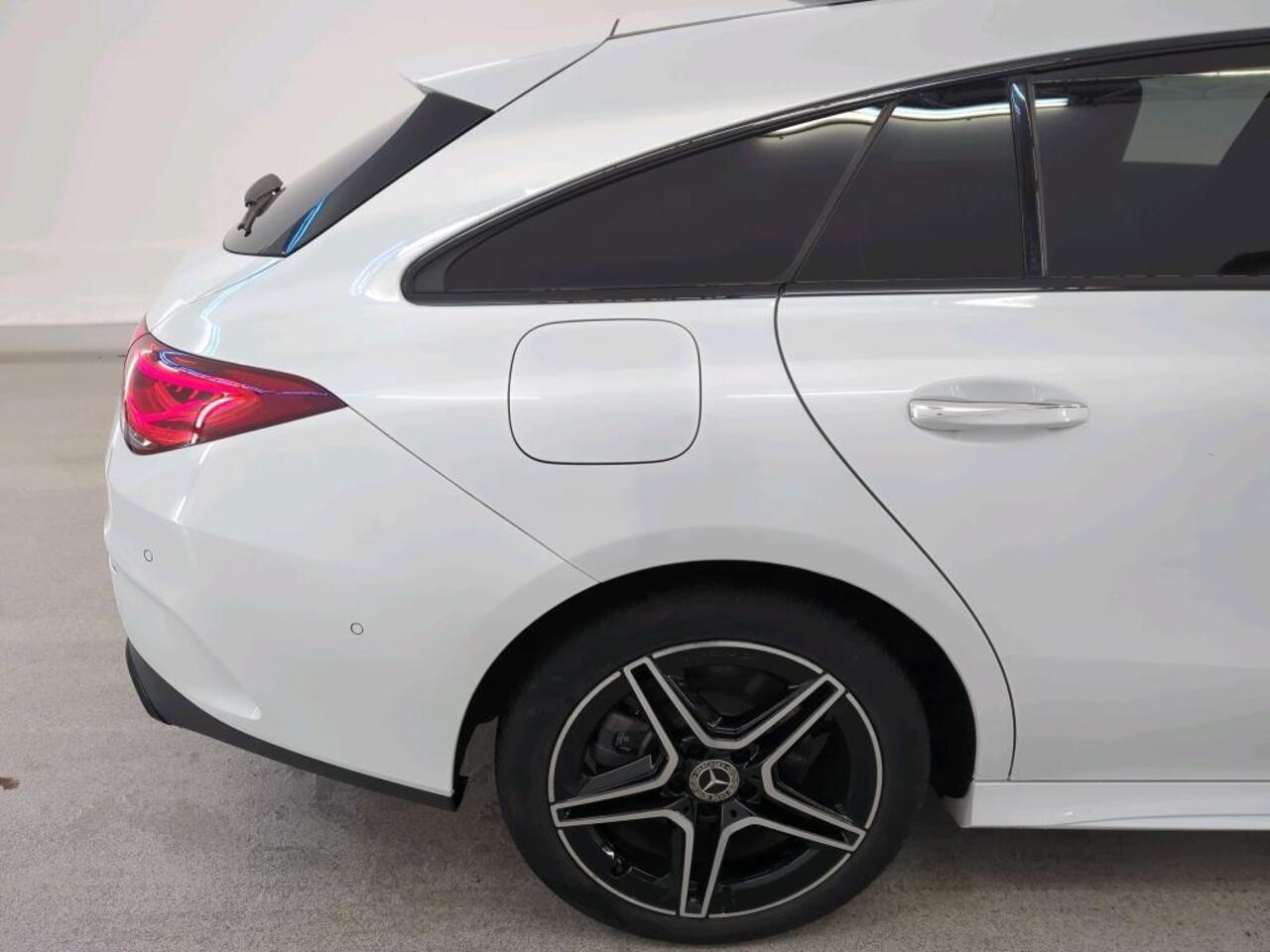 Mercedes-Benz CLA-KLASSE Shooting Brake 250 e Business Solution AMG Limited 1e Eigenaar | Dealer Onderh | NL-Auto | BTW | Pano | Sfeer | WideScreen | Memory | Stoelverwarming | Elek Stoel/Klep | Matrix Led | 1 LaadKabel | Climate | Navi | Cruise | PDC