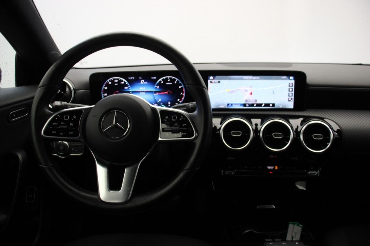 Mercedes-Benz CLA-KLASSE Shooting Brake 180 Business Solution Automaat - Digitaal Cockpit, Carplay, Camera, Stoelverw.