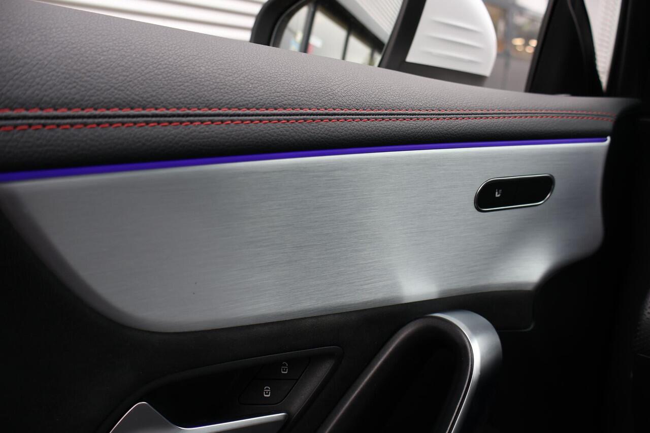 Mercedes-Benz CLA-KLASSE Shooting Brake 200 Business Solution AMG 1e Eigenaar | Dealer Onderh | NL-Auto | BTW | Elek Trekhaak | Sfeer | Camera | Elek Klep | Stoelverwarming | Climate | Navi | PDC | Full Led | Cruise | Keyless | Full