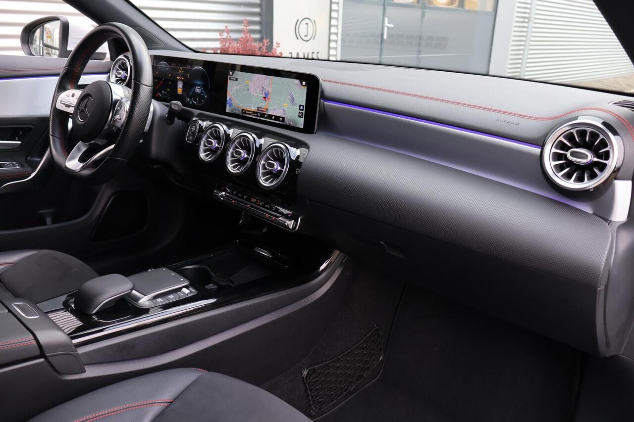 Mercedes-Benz CLA-KLASSE Shooting Brake 200 Business Solution AMG 1e Eigenaar | Dealer Onderh | NL-Auto | BTW | Elek Trekhaak | Sfeer | Camera | Elek Klep | Stoelverwarming | Climate | Navi | PDC | Full Led | Cruise | Keyless | Full