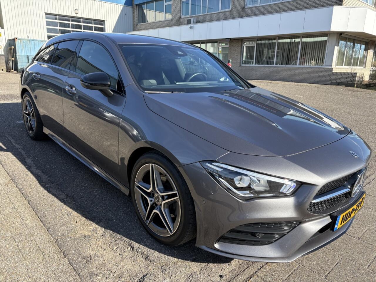 Mercedes-Benz CLA-KLASSE Shooting Brake 180 d Business Solution AMG DAB Camera Stoelverwarming