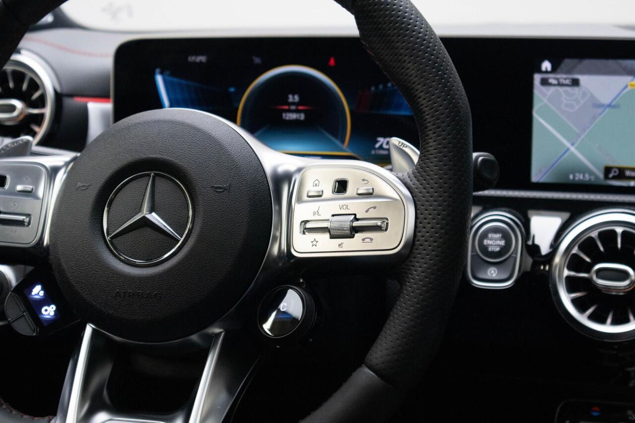 Mercedes-Benz CLA-KLASSE AMG 35 4MATIC 1e eigenaar | NL auto | NW motor | Garantie |