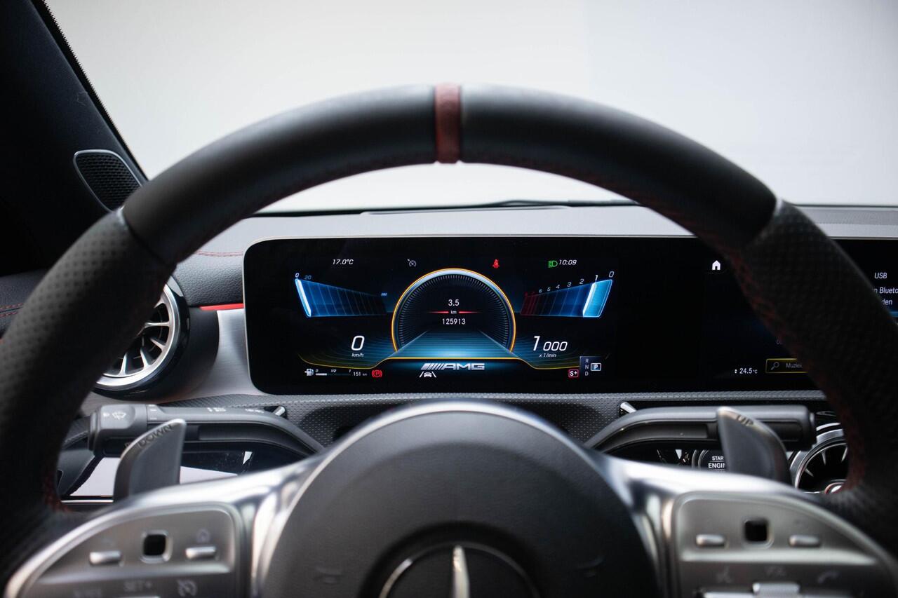 Mercedes-Benz CLA-KLASSE AMG 35 4MATIC 1e eigenaar | NL auto | NW motor | Garantie |