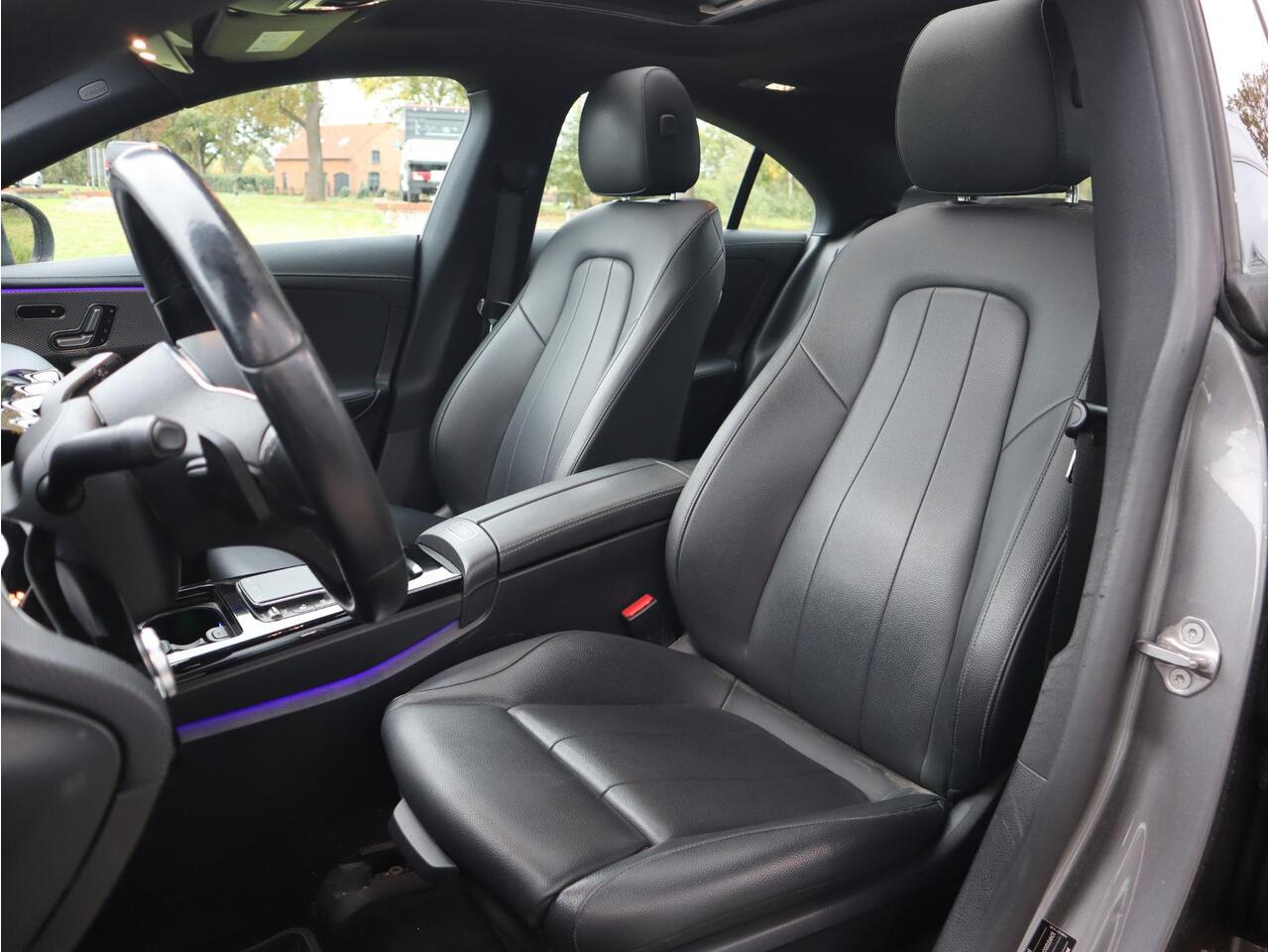 Mercedes-Benz CLA-KLASSE 180 Business Solution Luxury