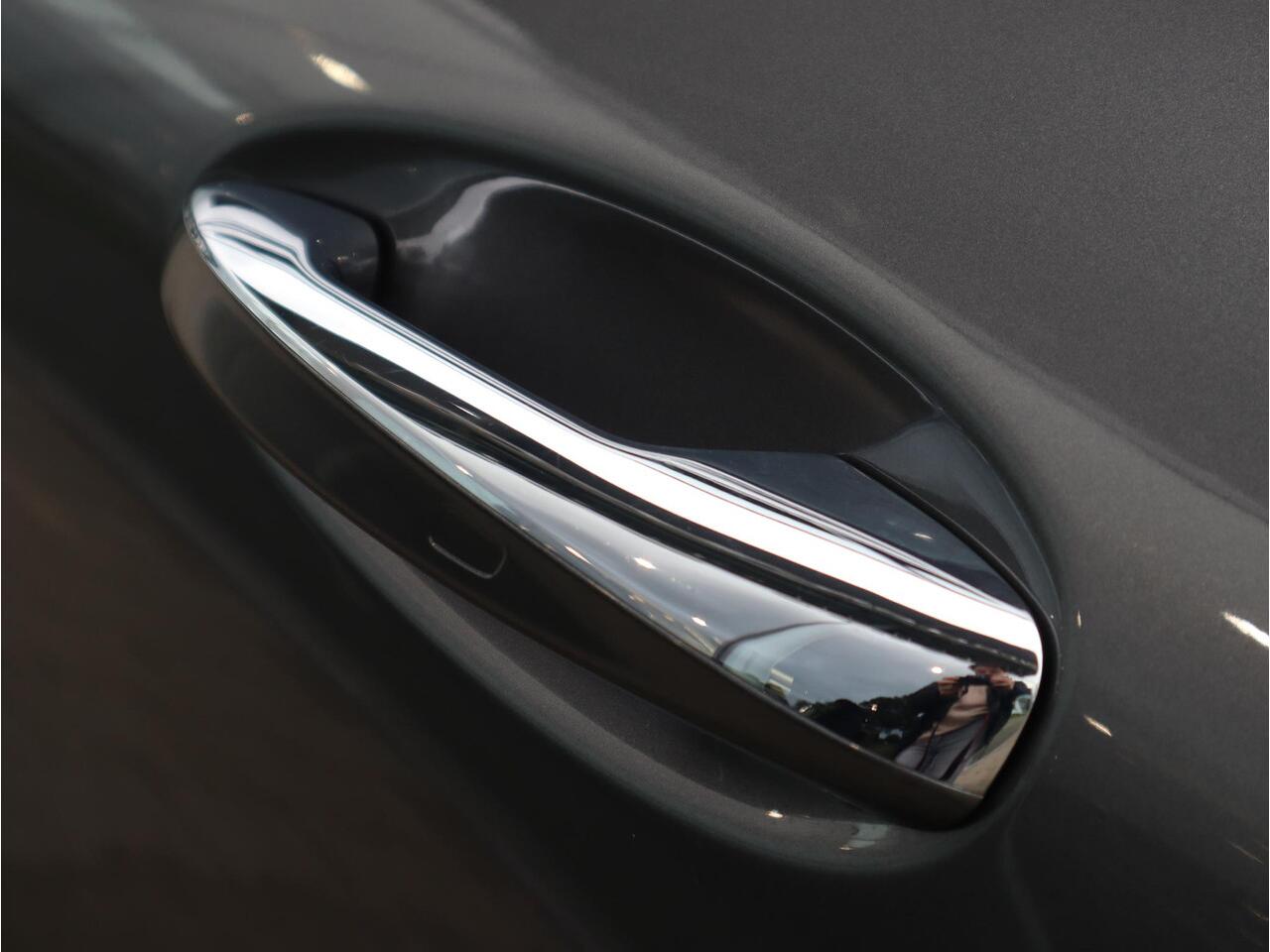 Mercedes-Benz CLA-KLASSE 180 Business Solution Luxury