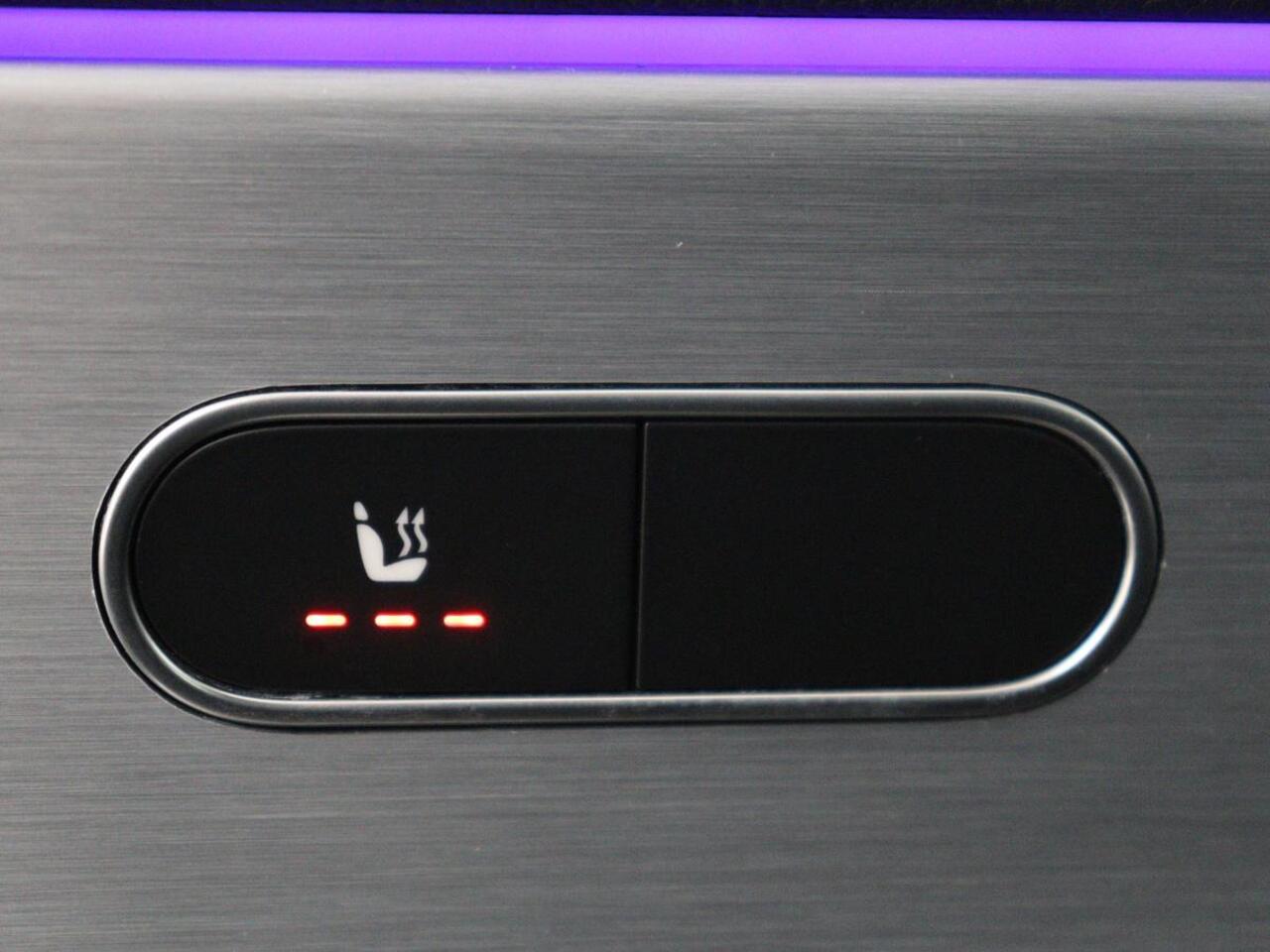 Mercedes-Benz CLA-KLASSE 250 e Bns Sol AMG Ld | Stoelverwarming | Widescreen | Sfeerverlichting | Full LED | Park Assist | Camera | Navigatie | Half leder