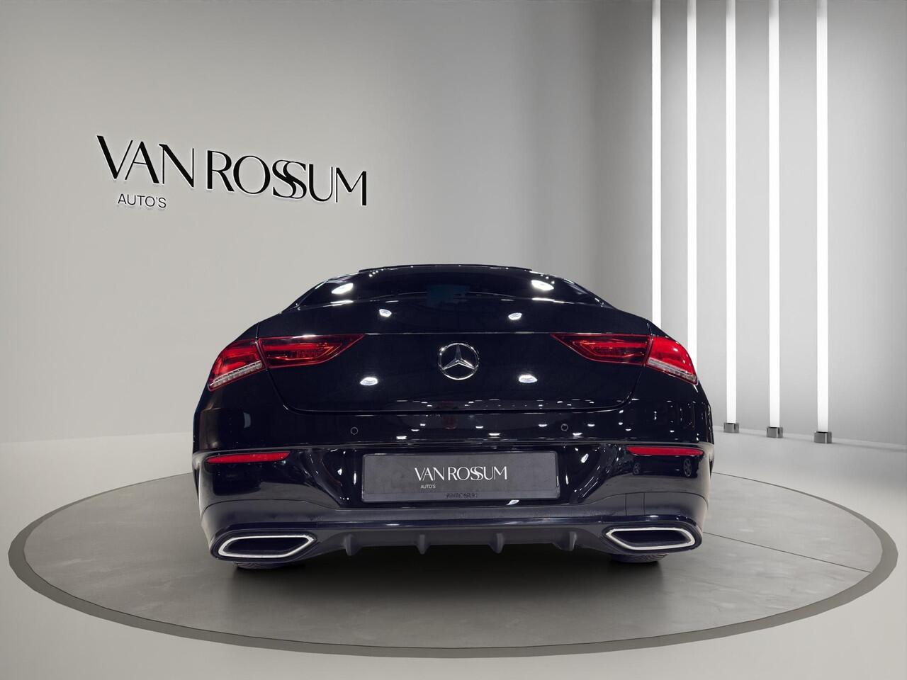 Mercedes-Benz CLA-KLASSE 180 Premium Plus AMG-Line Panoramadak | Leder | Memory | Night-pakket | Keyless-Go | Multibeam LED |