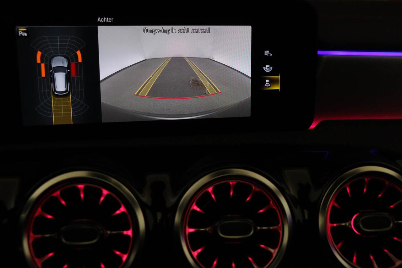 Mercedes-Benz CLA-KLASSE Shooting Brake 180 Business Solution AMG | BUSINESS PLUS PACK | PANORAMADAK | DAB | CAMERA