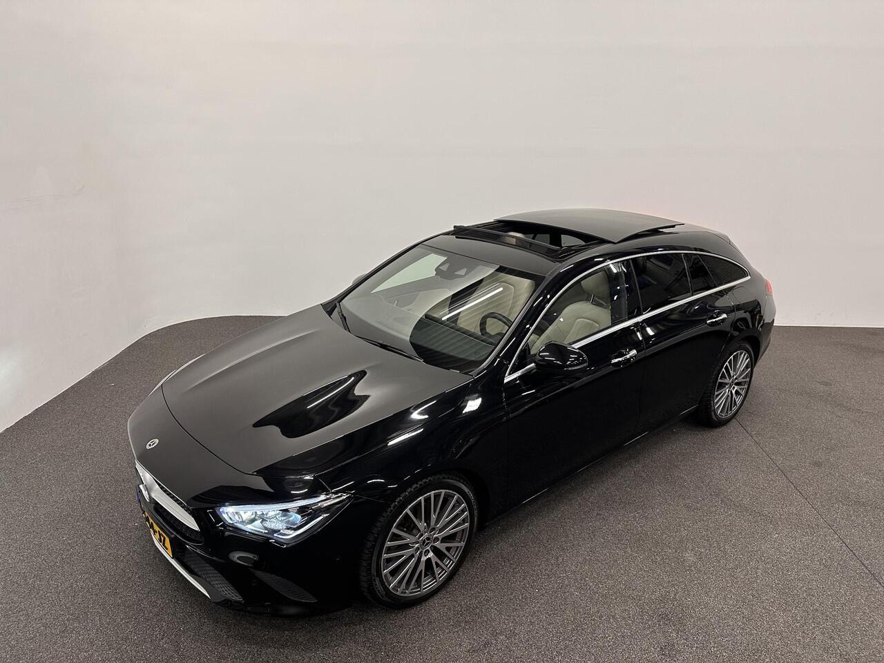 Mercedes-Benz CLA-KLASSE Shooting Brake 200 Aut. DCT Luxury BUITENKANS! Panodak Ambient Light Leder + Memory stoelen PDC VA+Camera Mulitibeam LED NAVI MBUX Augmented Reality NL Auto + NAP