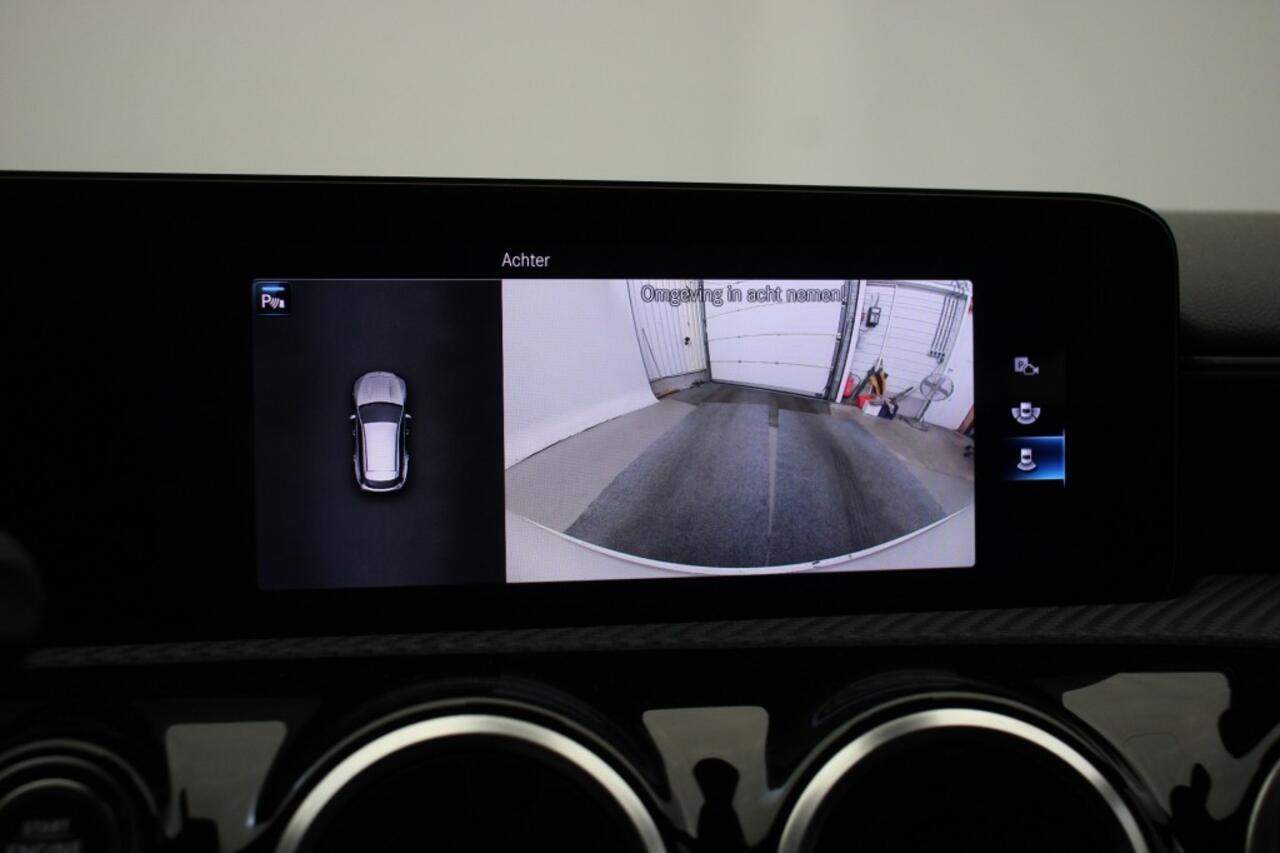 Mercedes-Benz CLA-KLASSE Shooting Brake 180 Business Solution Automaat - Carplay, Navi, Camera, Cruise, Stoelverw.