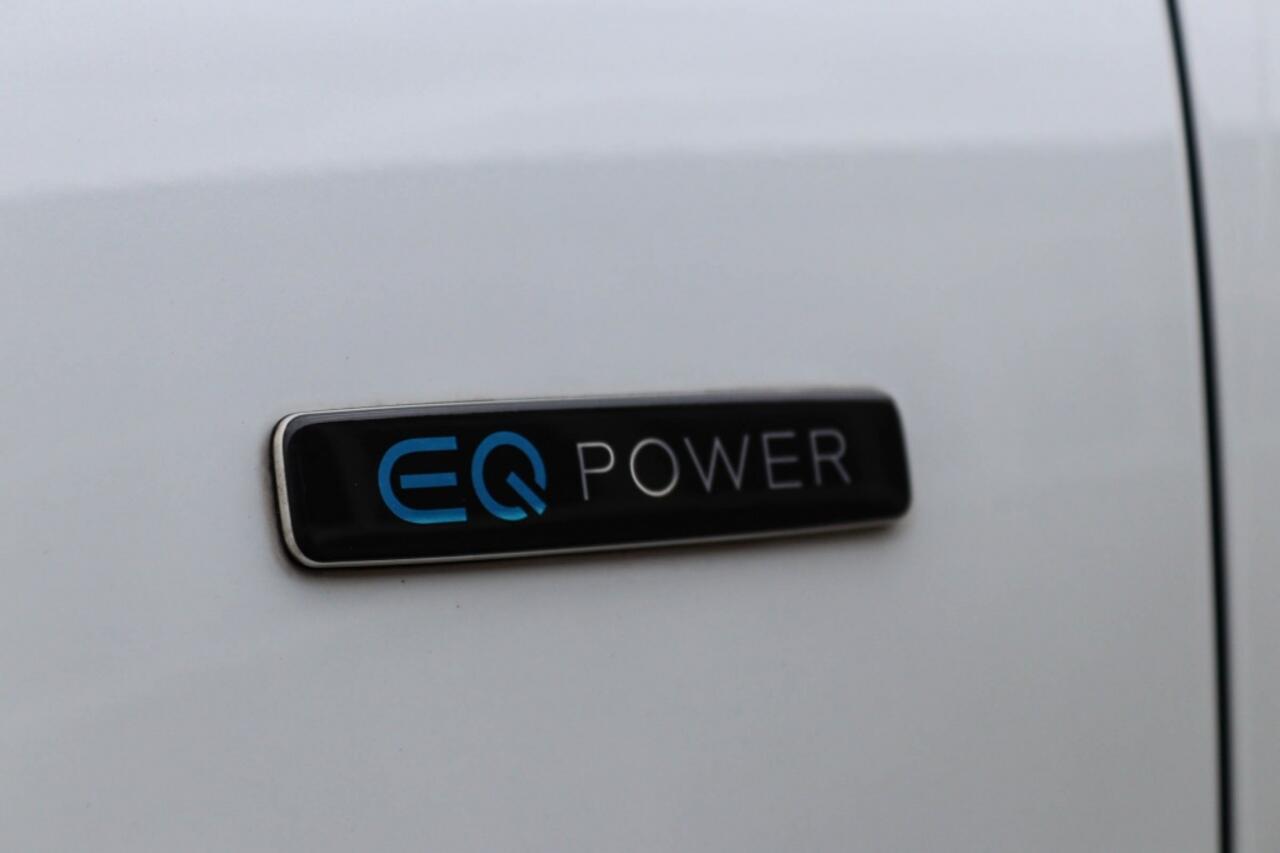 Mercedes-Benz CLA-KLASSE 250 e AMG Line l Pano l Camera l Night pakket