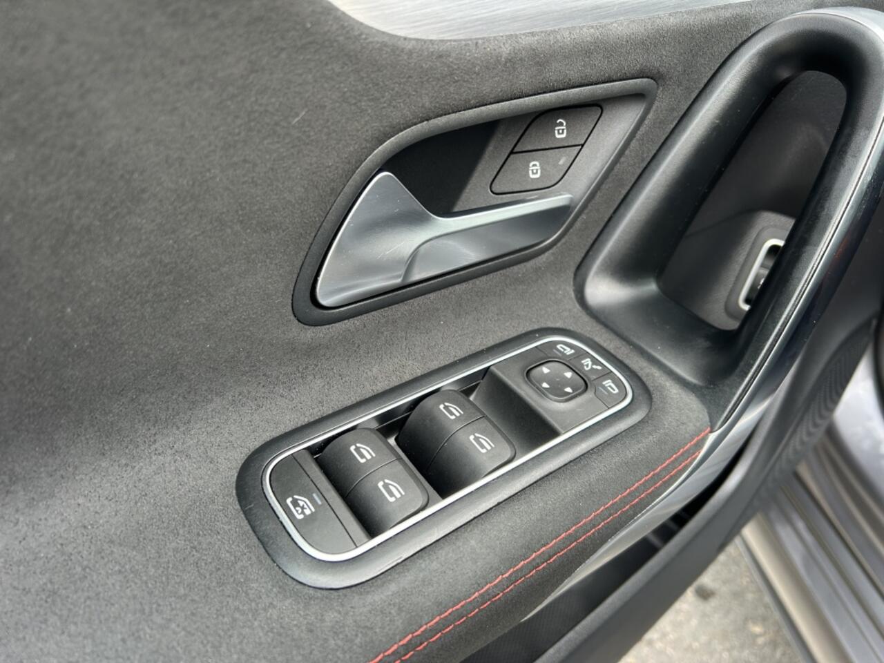 Mercedes-Benz CLA-KLASSE Shooting Brake 200 AMG Automaat Topconditie! NAP