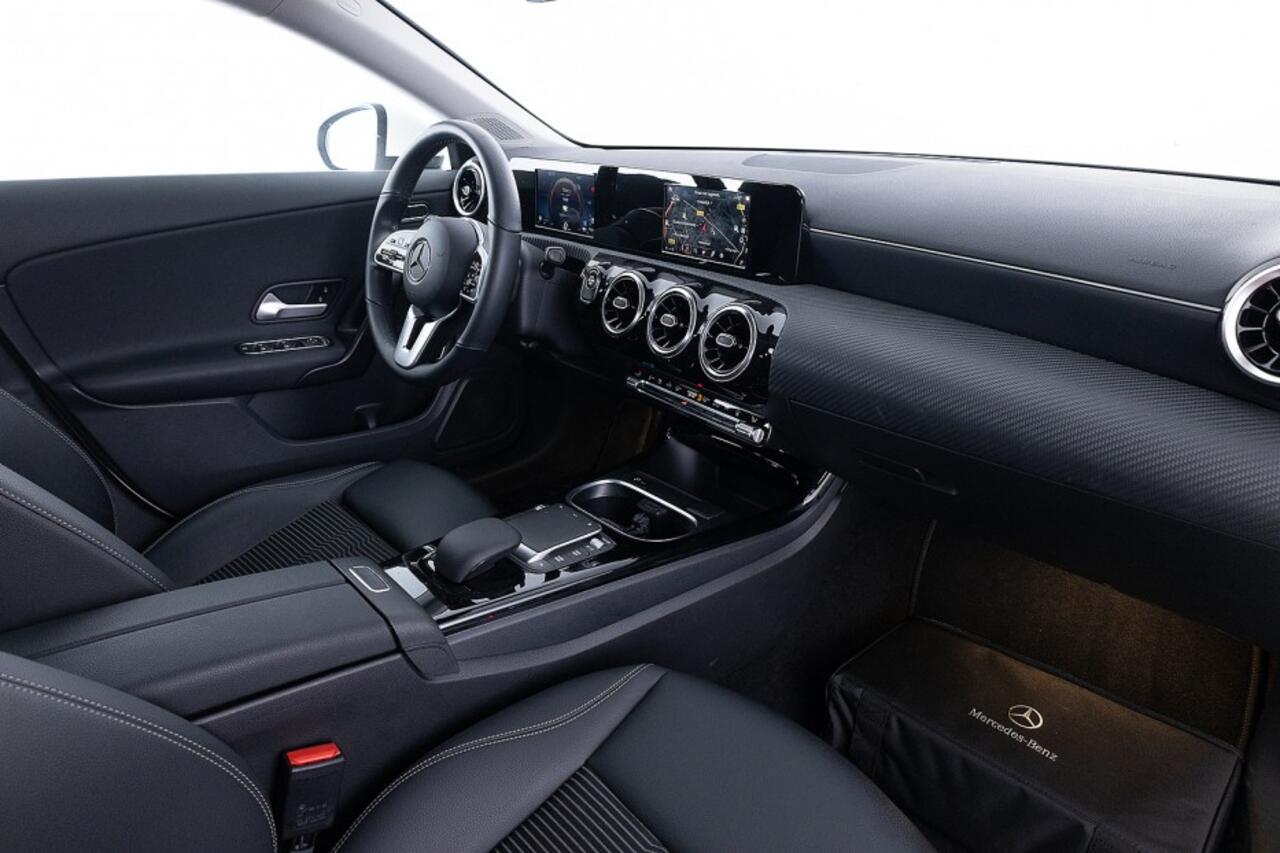 Mercedes-Benz CLA-KLASSE 250 Shooting Brake e Business Edition | Half LEDER | NAVI | ECC | PHEV