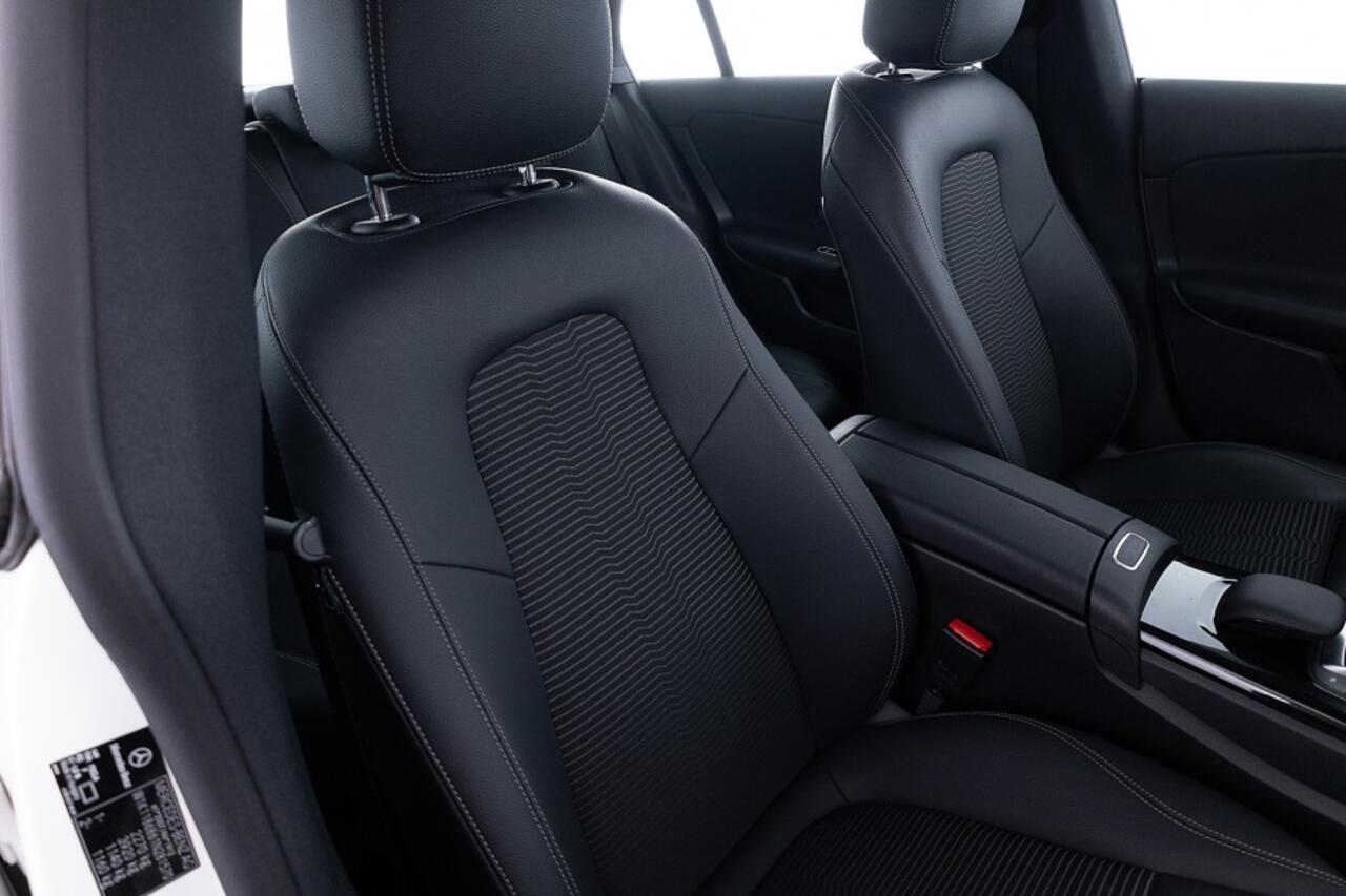 Mercedes-Benz CLA-KLASSE 250 Shooting Brake e Business Edition | Half LEDER | NAVI | ECC | PHEV