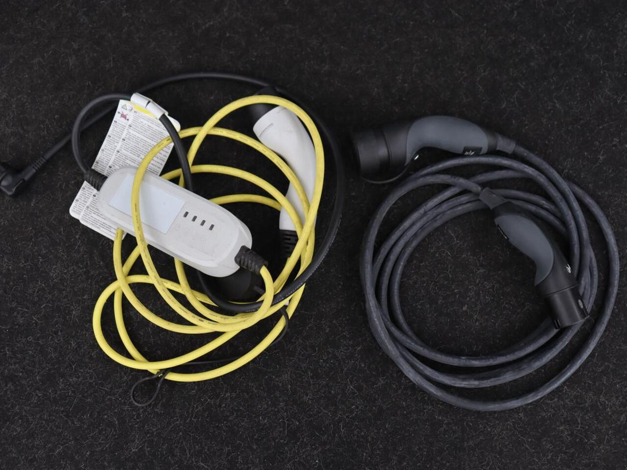 Mercedes-Benz CLA-KLASSE Shooting Brake 250e Urban | Carplay | Park Assist | Navigatie | Camera | DAB | Half leder | Full LED | PHEV | Plug In