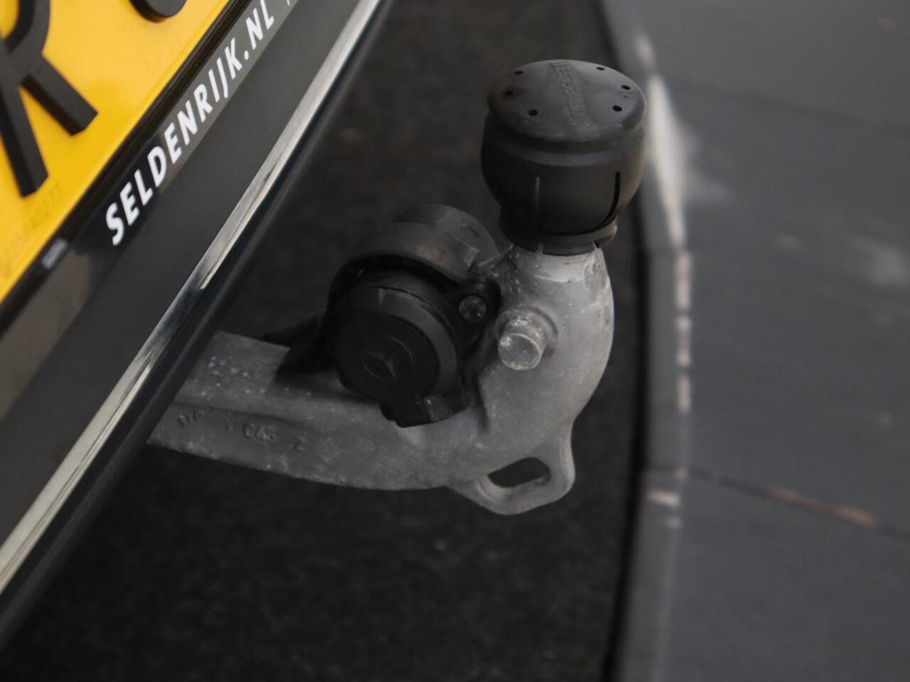 Mercedes-Benz CLA-KLASSE 250e Luxury Line | Leder | Trekhaak | Carplay | Stoelverwarming | Widescreen | Camera | Stuurverwarming | Navigatie | Park Assist | Cruise control | PHEV | Plug In