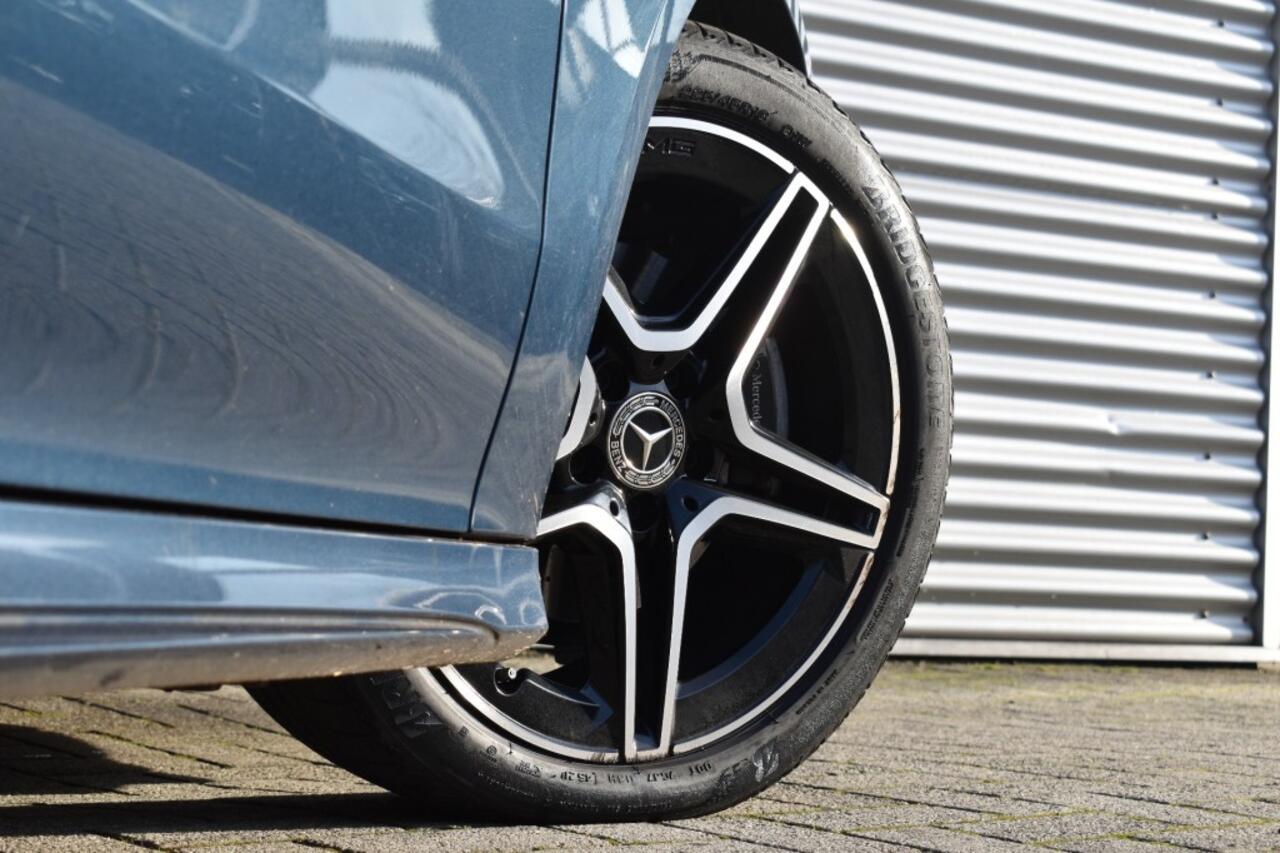 Mercedes-Benz CLA-KLASSE 180 BNS SOLUTION AMG / P.DAK / P.CAMERA / LED PAKKET