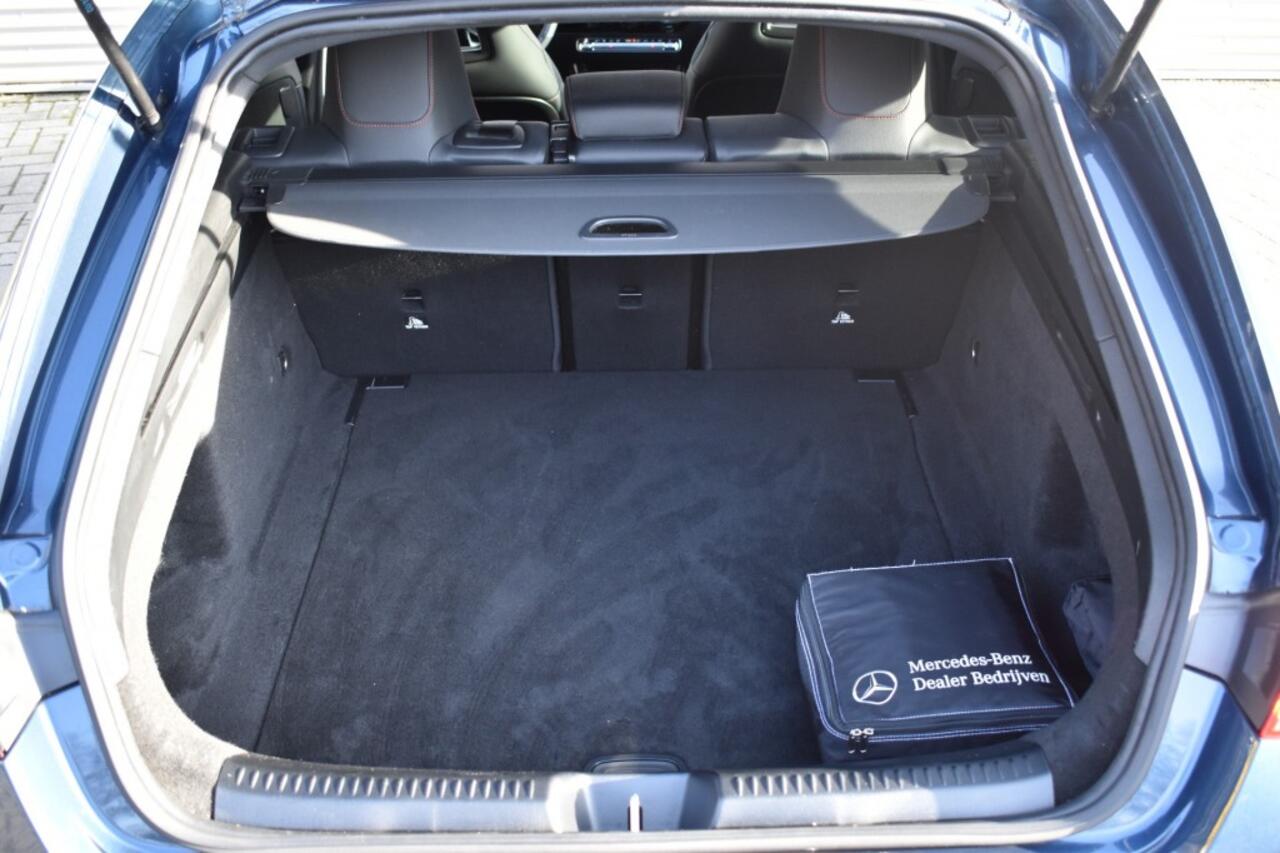 Mercedes-Benz CLA-KLASSE 180 BNS SOLUTION AMG / P.DAK / P.CAMERA / LED PAKKET