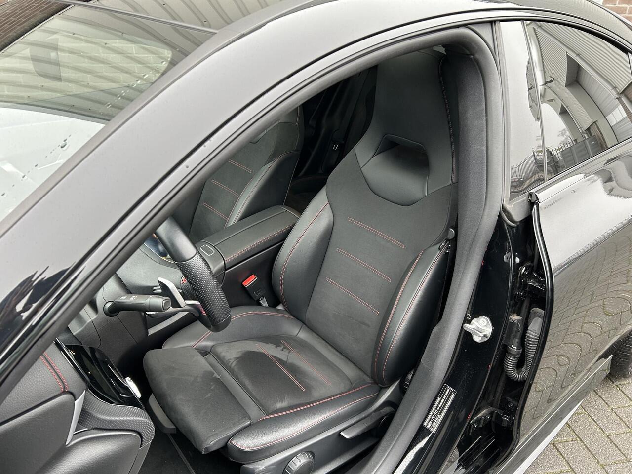 Mercedes-Benz CLA-KLASSE 180 AMG Line | Panoramadak | Sfeerverlichting |