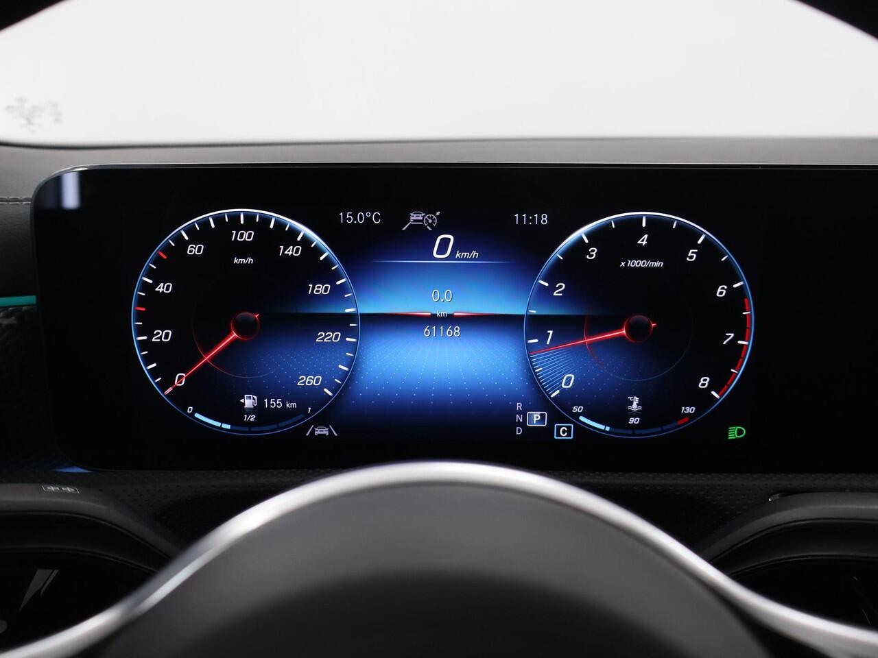 Mercedes-Benz CLA-KLASSE 180 Luxury Line | Achteruitrijcamera | Stoelverwarming | Widescreen | Distronic |