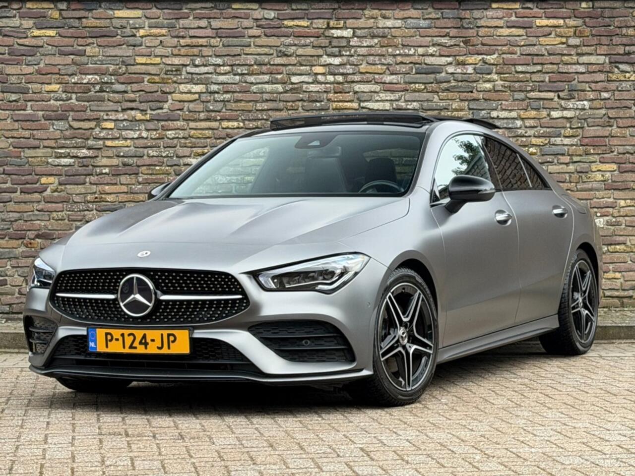 Mercedes-Benz CLA-KLASSE 200 AMG Panodak Sfeerverlichting Mat Grijs