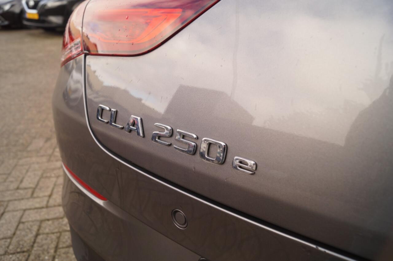 Mercedes-Benz CLA-KLASSE Shooting Brake 250e Business Line -NAVI-TREKHAAK-CAM-
