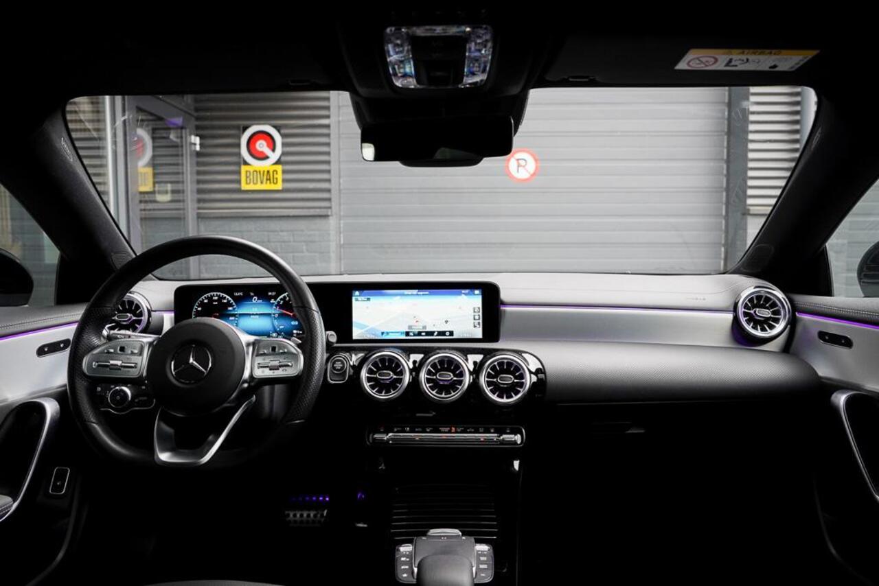 Mercedes-Benz CLA-KLASSE 250e AMG Line / Pano / Sfeerverlichting / SOH 96,1 / Stoelverwarming+Ventilatie / Leder / HUD