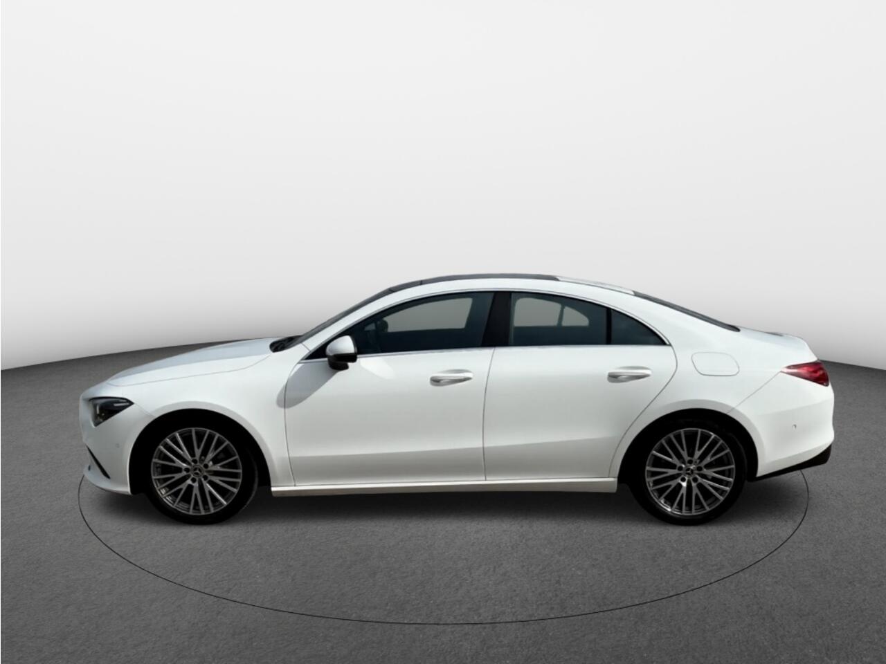 Mercedes-Benz CLA-KLASSE 180 Business Solution Luxury Aut | Panoramadak | Sfeerled